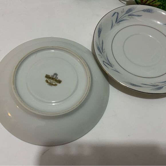 Vintage Harmony House PLATINUM GARLAND Fine China Saucers Set of 2 K1 - Picture 5 of 6